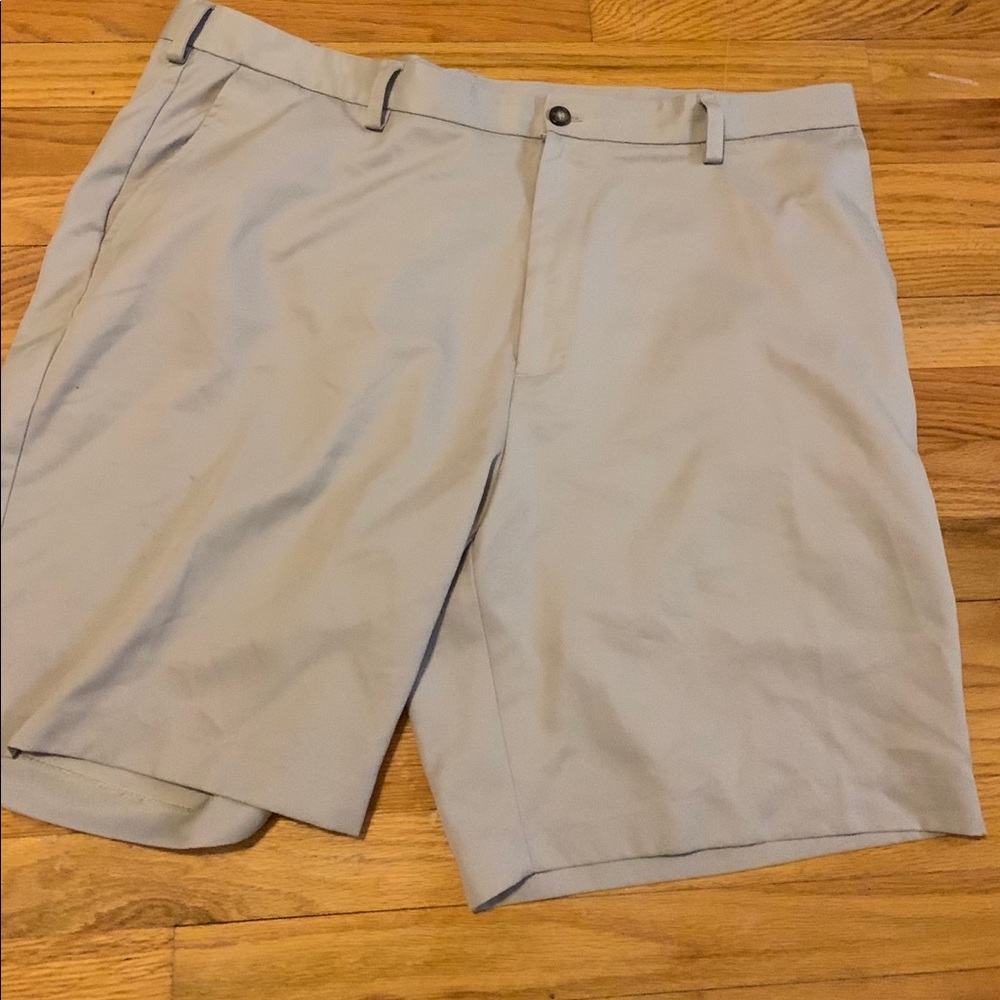 Men’s IZOD shorts size 44